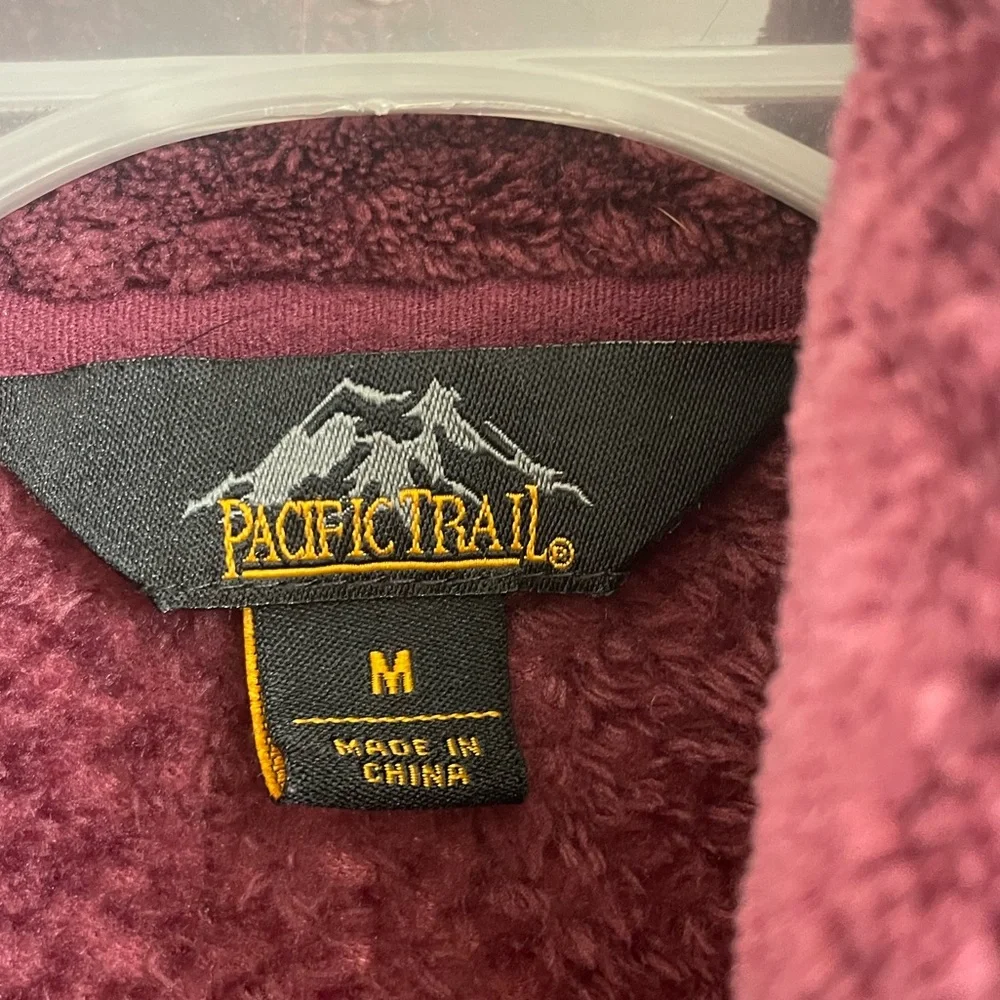 Pacific Trail burgundy Sherpa Faux Fur Zip Up Sz(M)